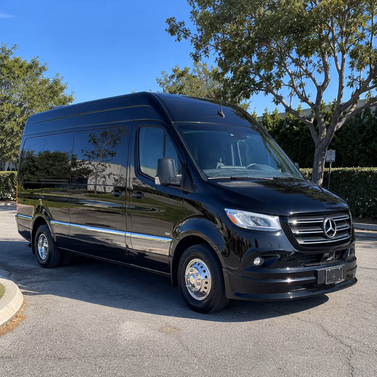 find the perfect transportation for your next airport transfer 3