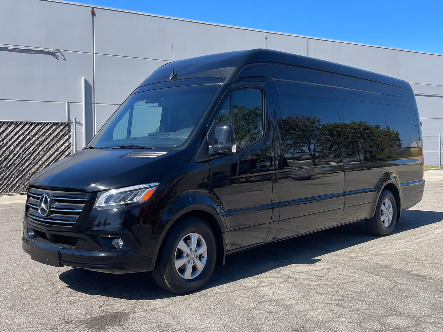 find the perfect transportation for your next corporate event 1