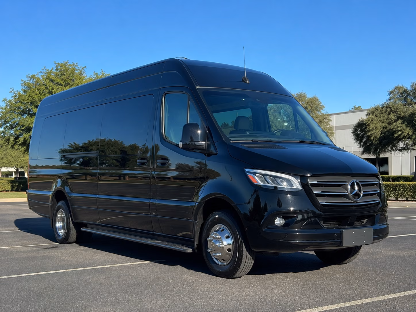 find the perfect transportation for your next private event 3